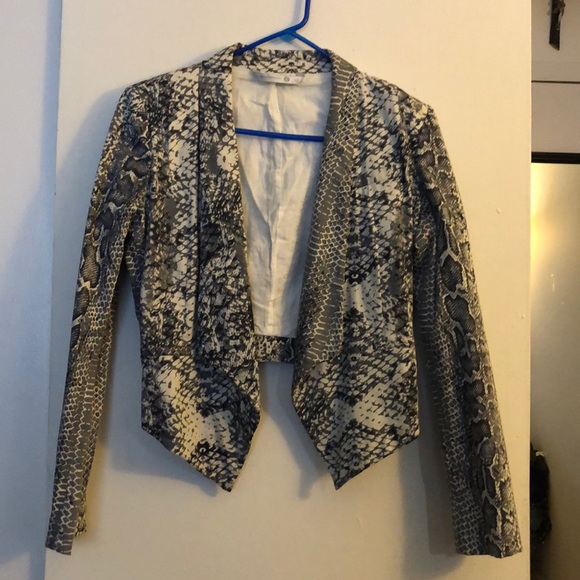 Women’s suit jacket - Picture 1 of 3
